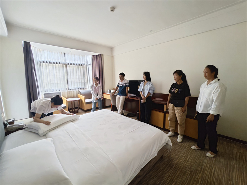 1721721063404258.jpg 0a1a2f8ebbf845808d9aef3d364aa88.jpg